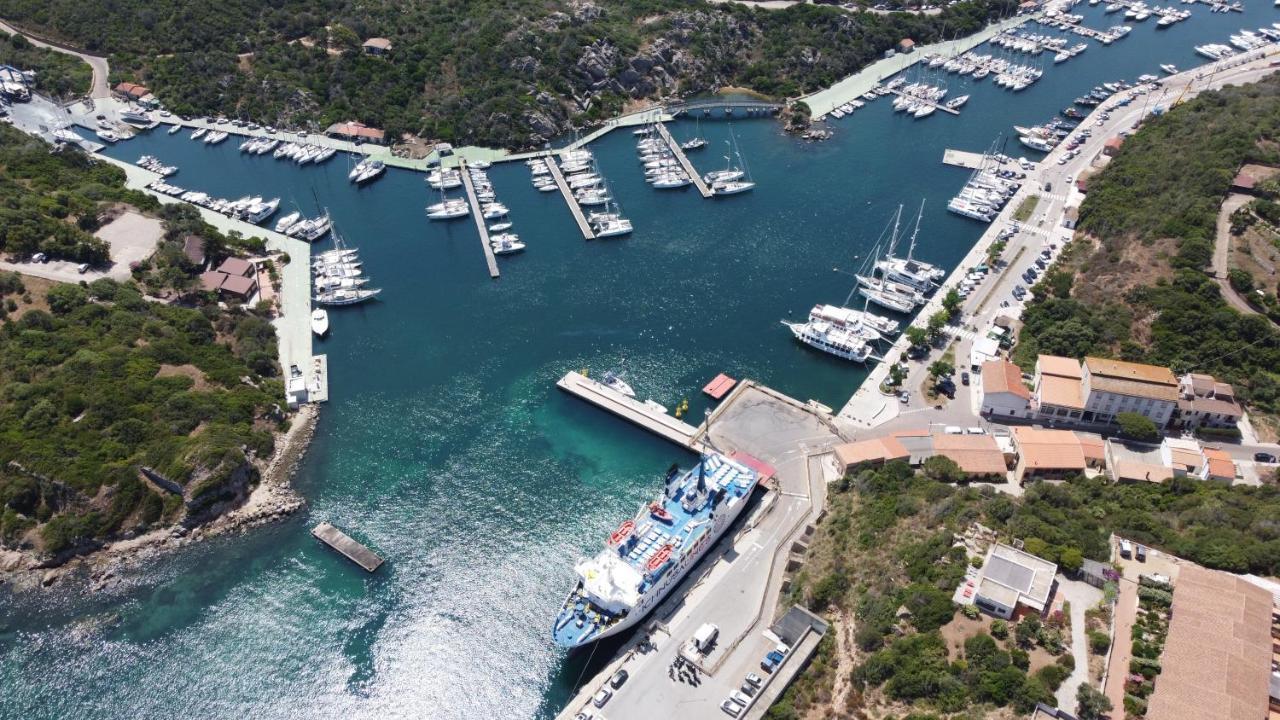 Hotel Da Cecco Santa Teresa Gallura Exterior photo